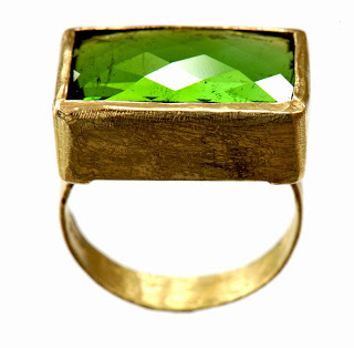 Green Tourmaline 18kt Gold ring